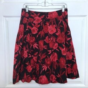 NY & COMPANY Red Black Floral Balloon Skirt